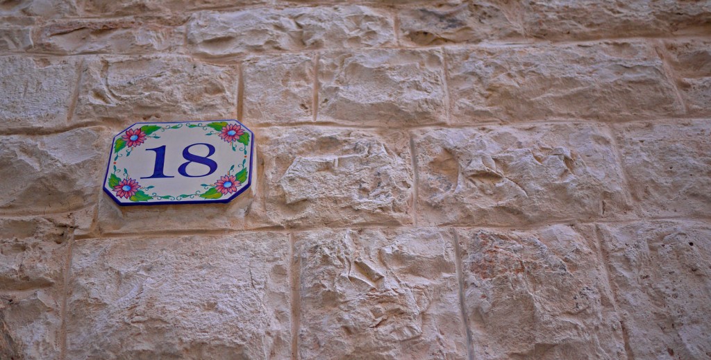 g12